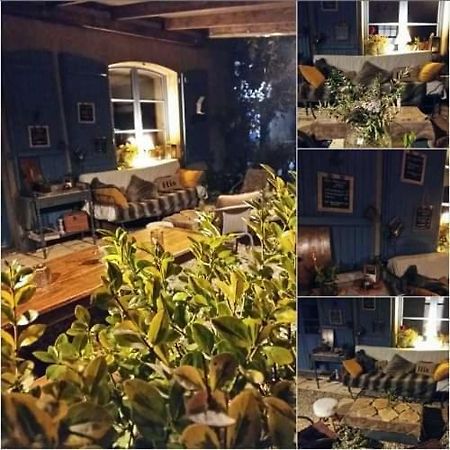 Chez Gladys Et Ses Enfants Hotell Lain Exteriör bild