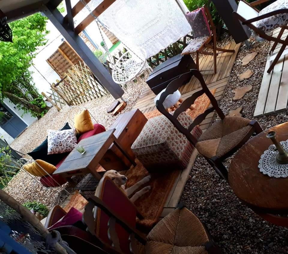 Chez Gladys Et Ses Enfants Hotell Lain Exteriör bild